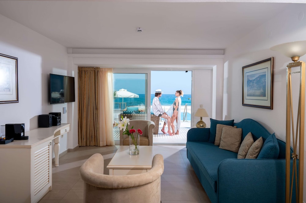 Alexander Beach Hotel & Village Resort 24/49