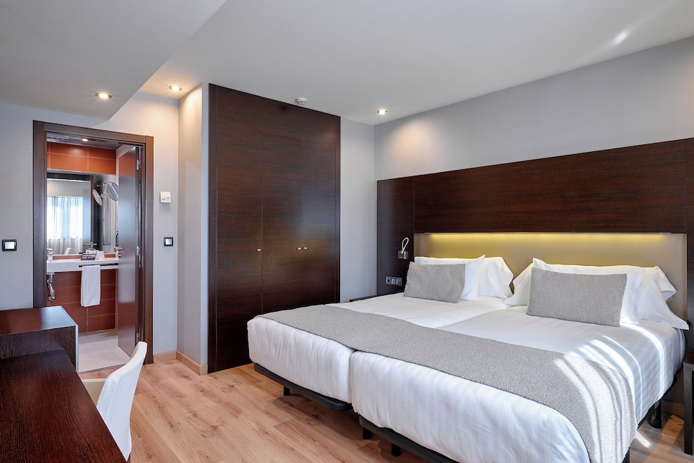 Hotel Turia Granada 13/50