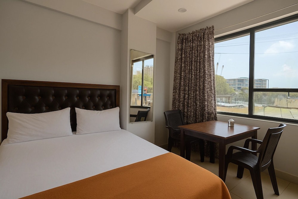 Hotel Sai Samrat Inn 15/32