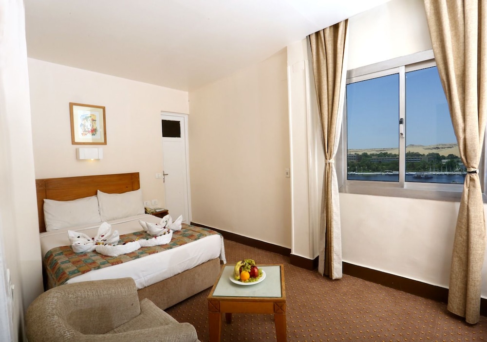 Hapi Hotel 32/68