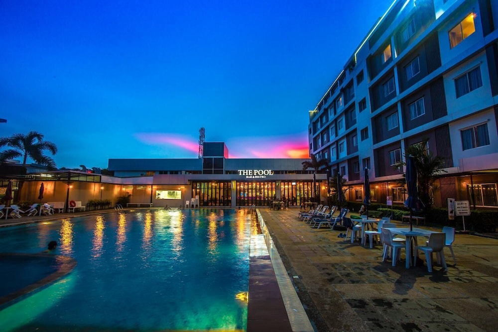 New Travel Lodge Hotel 61/63