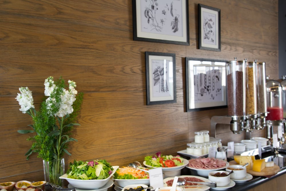 Bespoke Trendy Hotel Hanoi 28/50