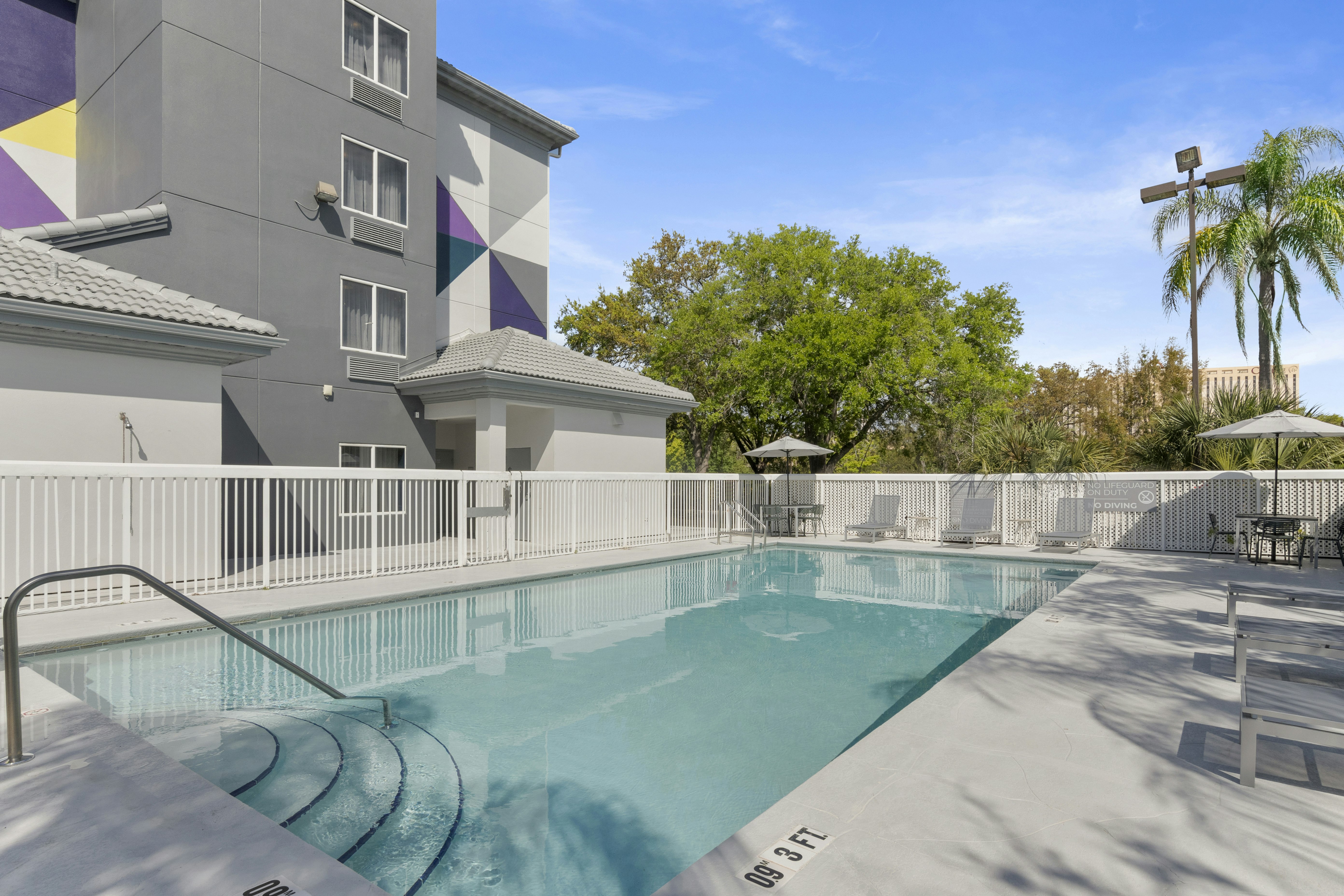 Spark by Hilton Orlando near SeaWorld 19/39