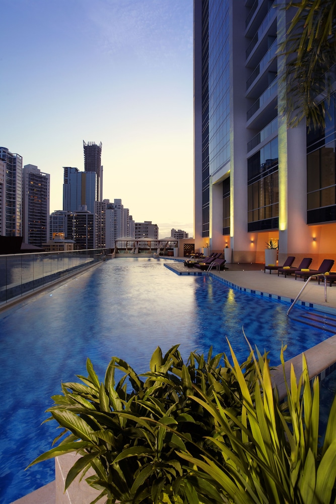 Megapolis Hotel Panama 57/61