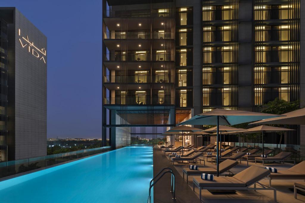Vida Aljada in SHARJAH