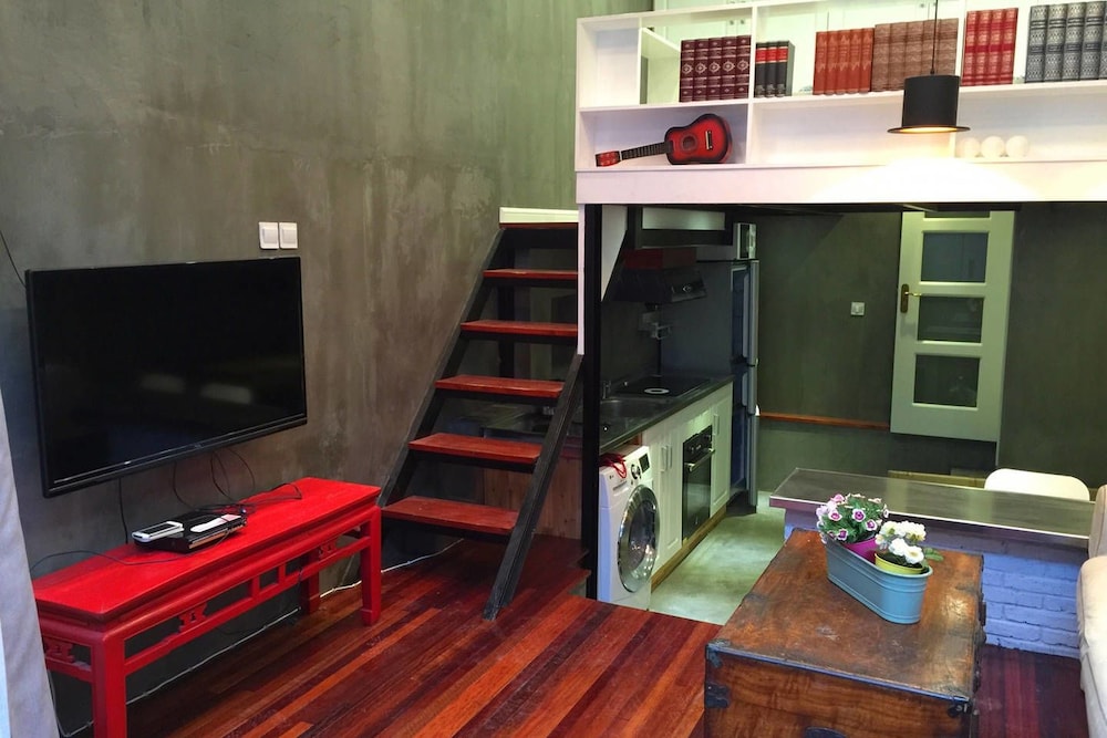Jy Distributed Theme Hotel Apartment 57/71