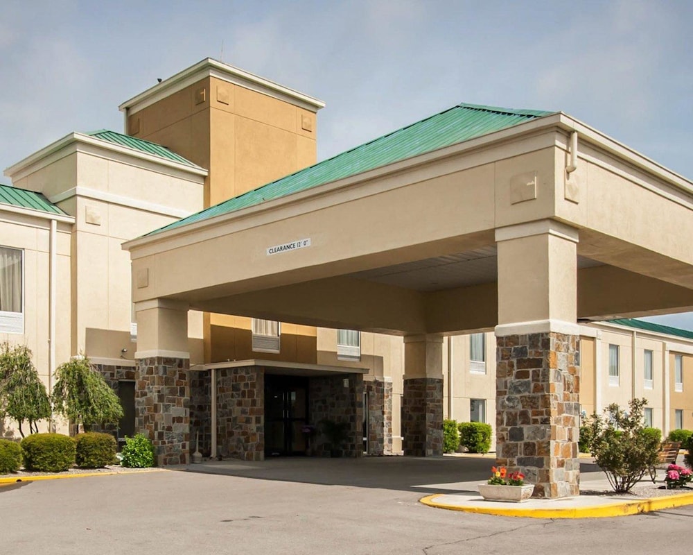 Quality Inn Hayti Comfort Inn Hayti 1/26