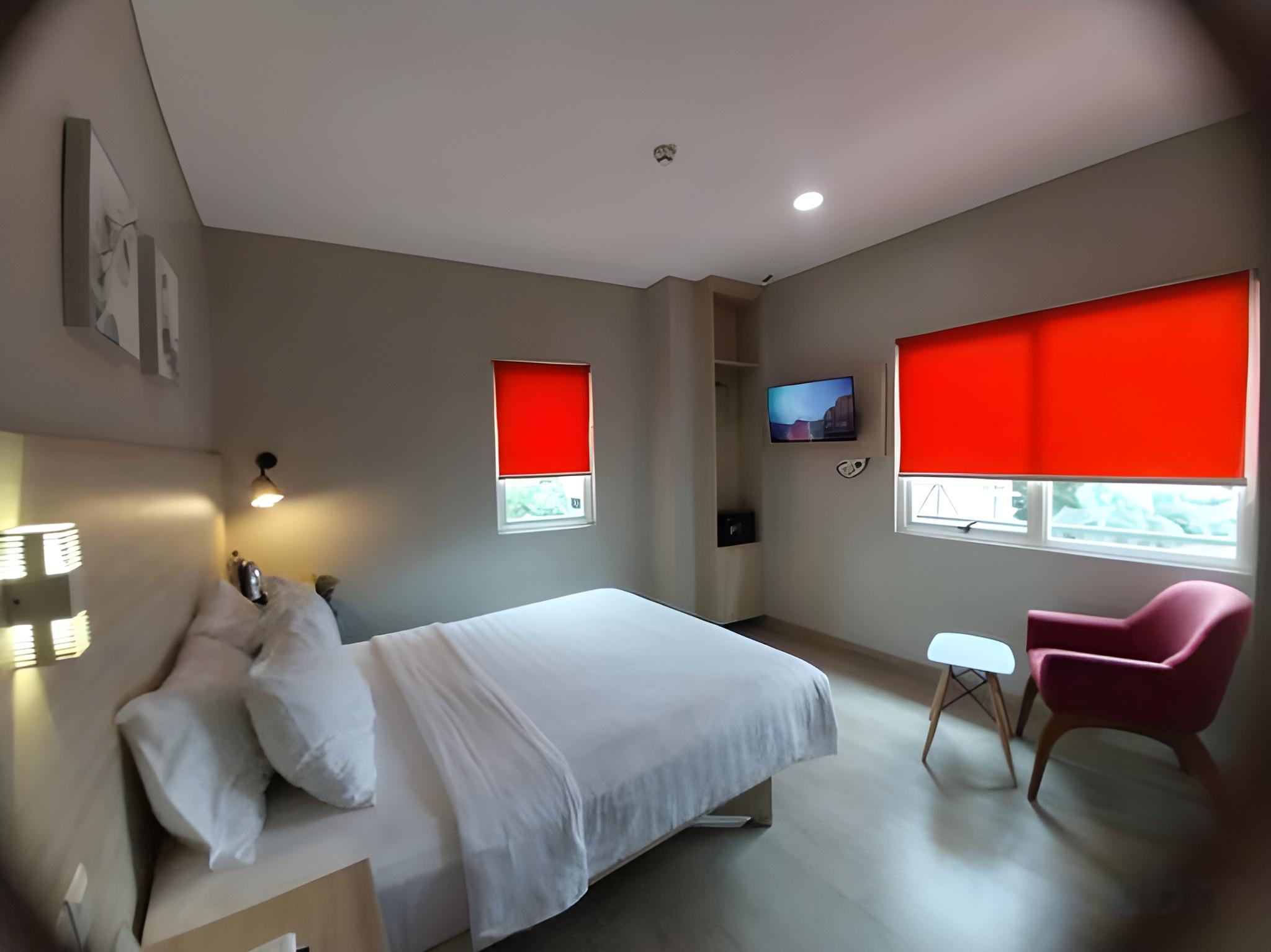 Deluxe, Queen Bed