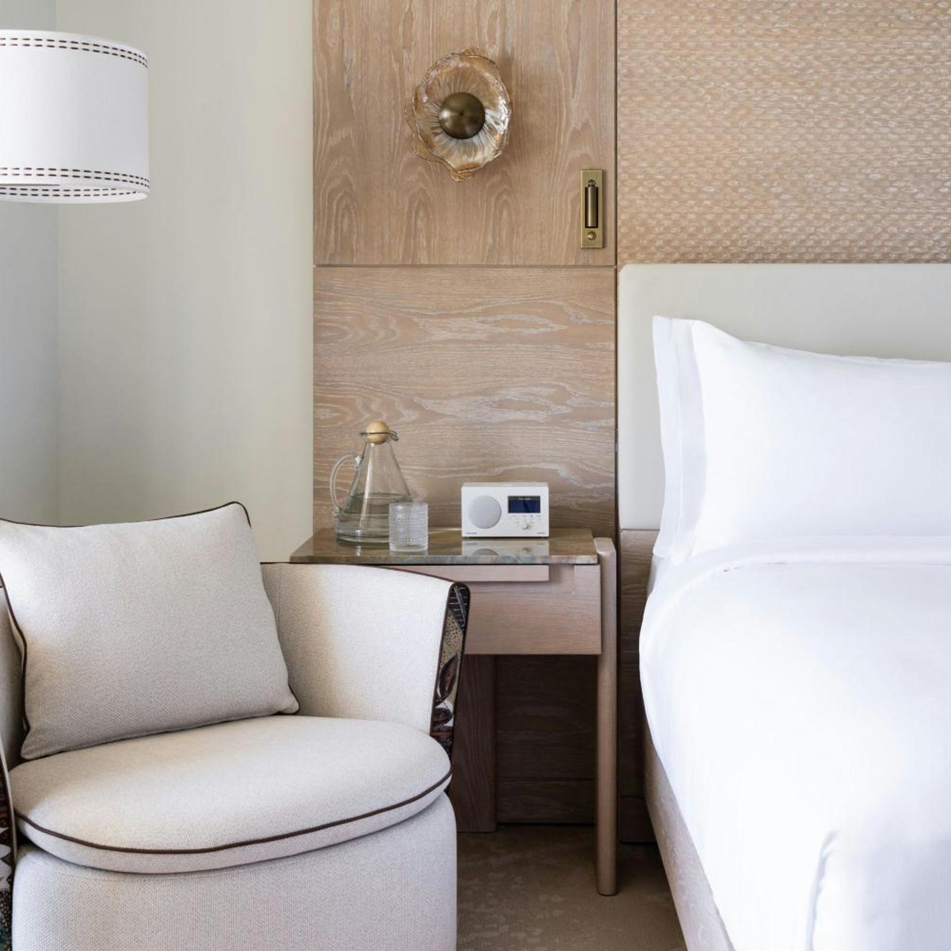 Room, King Bed, Resort View, The Ritz Carlton Key Biscayne 2/3