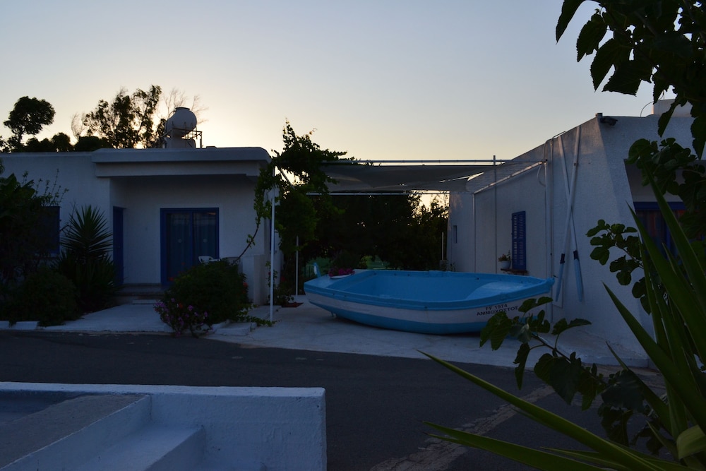 Flokkas Hotel Apartments 46/50