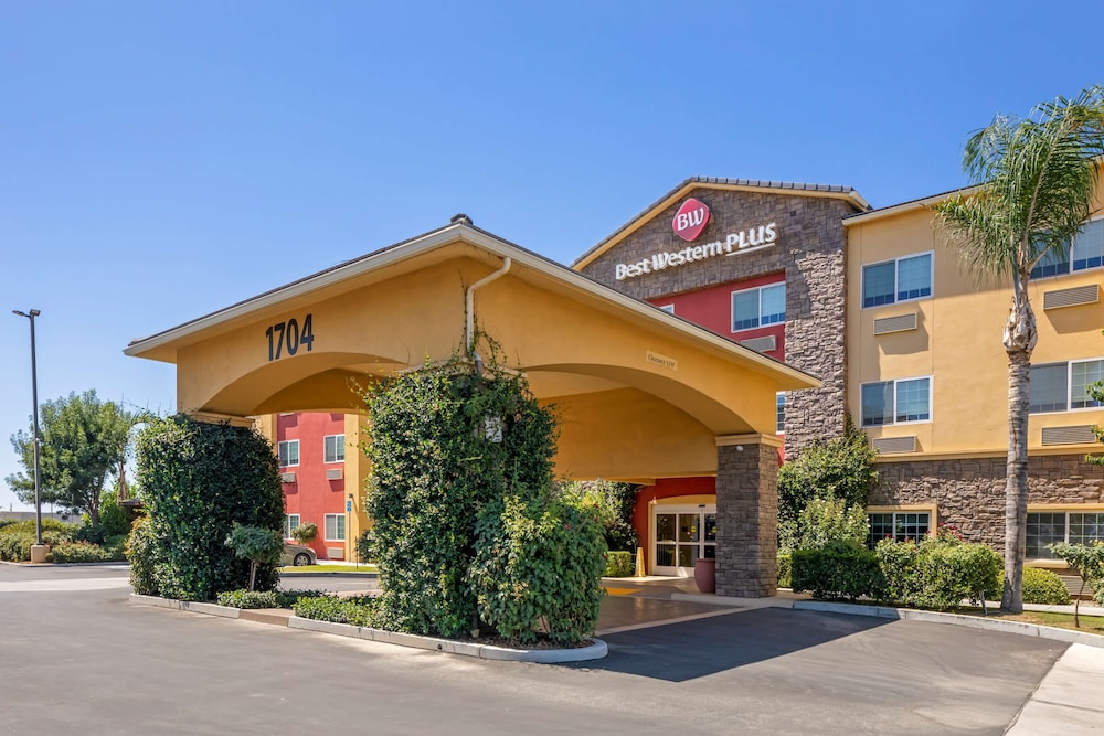 Best Western Plus Wasco Inn & Suites 3/63