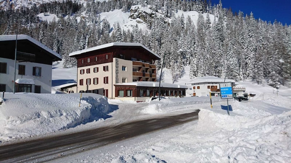 HOTEL SORAPISS 64/65