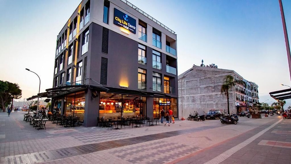 City Life Demir Hotel 45/49