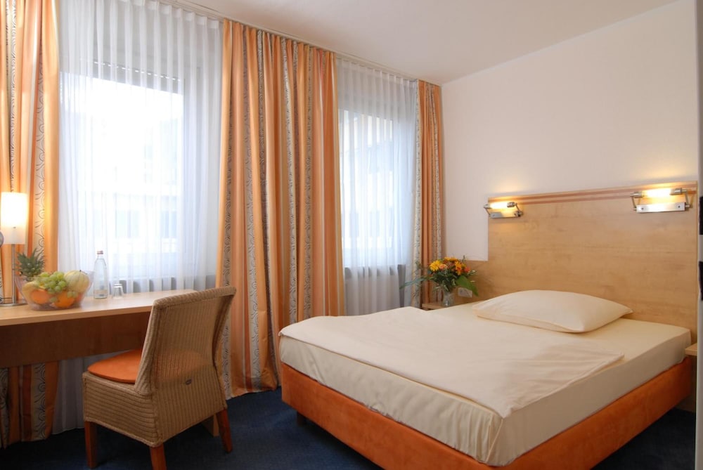 Hotel Amba 12/32