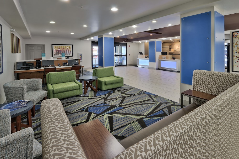Holiday Inn Express Santa Rosa 38/50