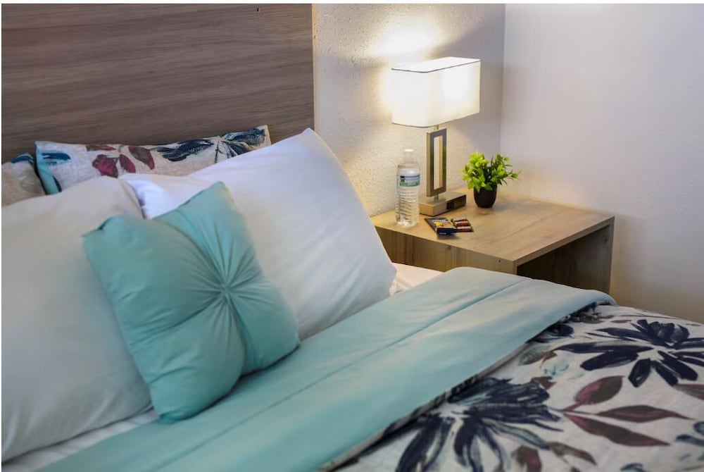 Weekly Inn Jacksonville 10/28
