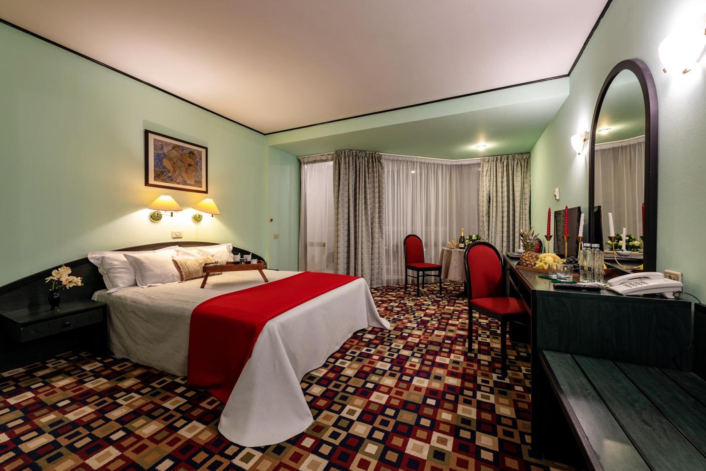 Hotel Mara 11/56