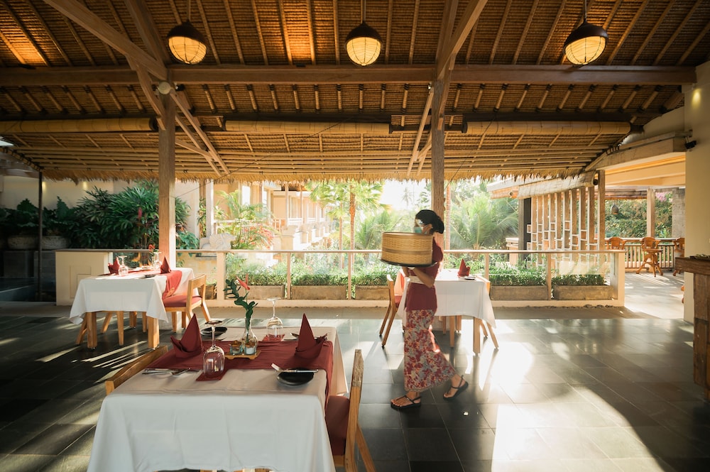 The Udaya Resort Spa 63/74