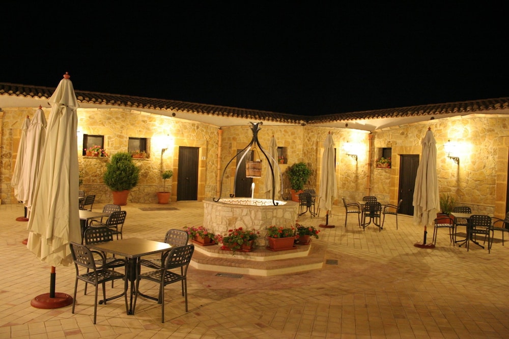 Don Giovanni Hotel 21/36