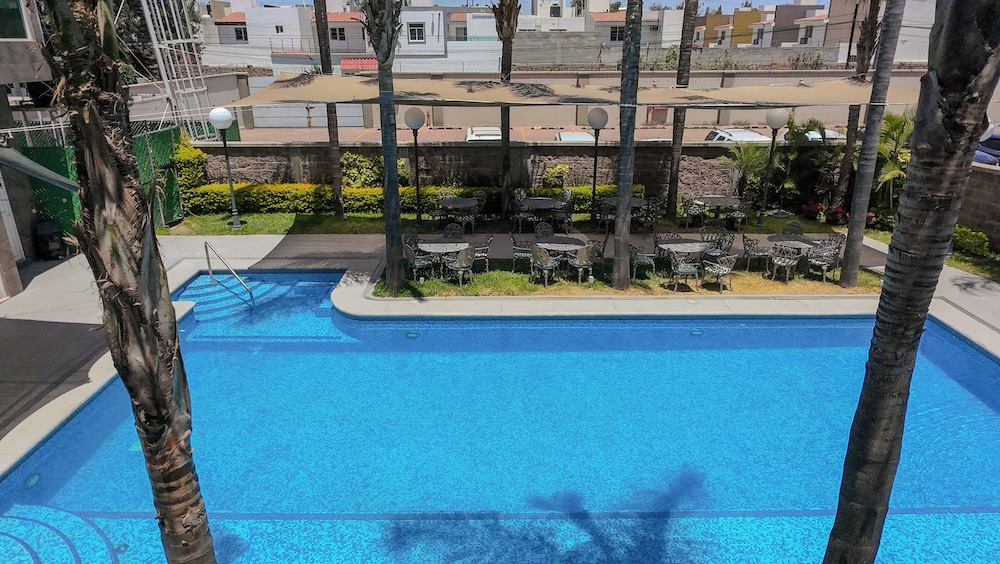 Hotel & Suites Aliana 47/50