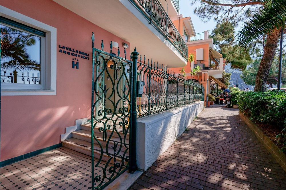 Hotel La Villa Degli Argentieri 3/62
