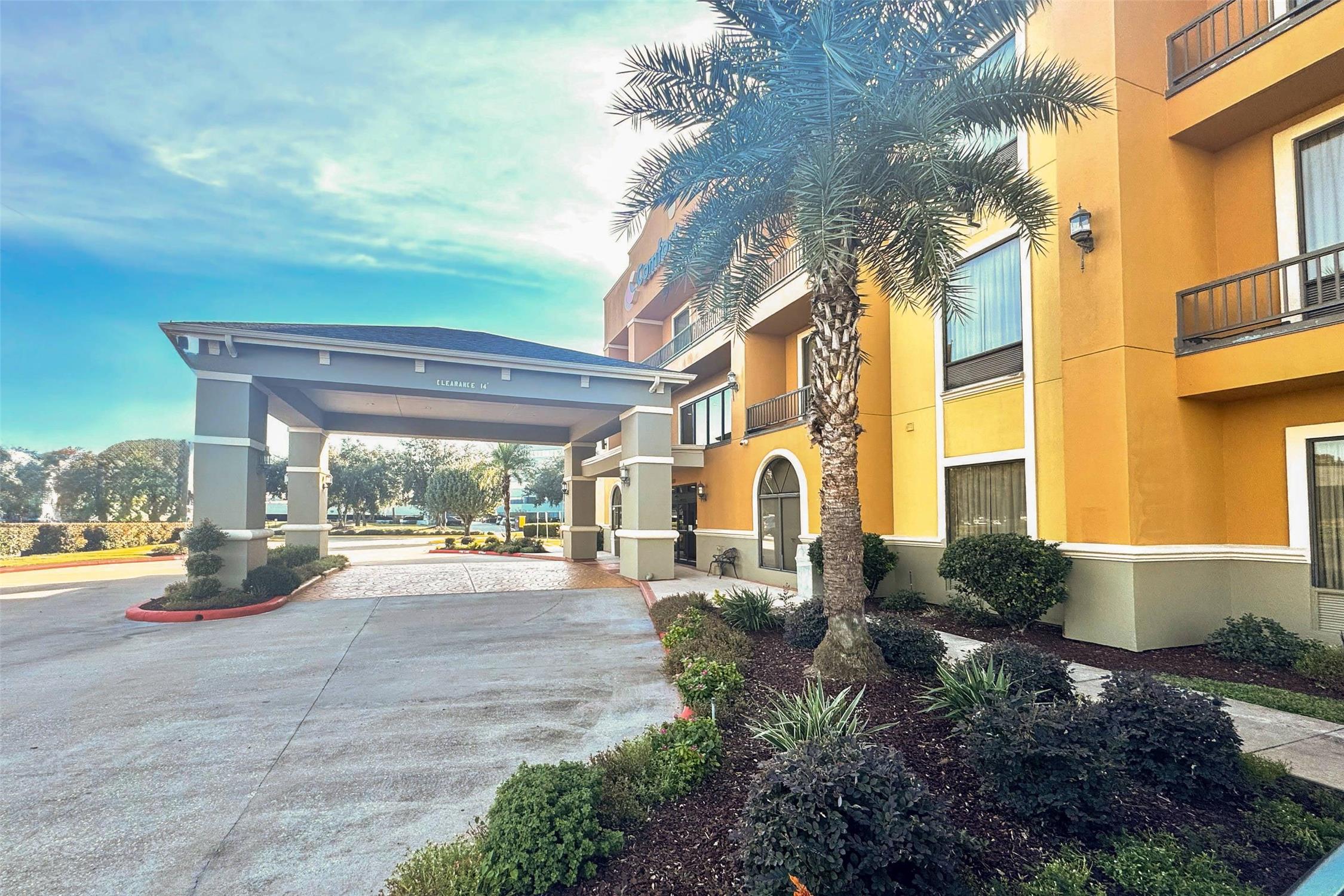 Comfort Suites Westchase Houston Energy Corridor 13/54