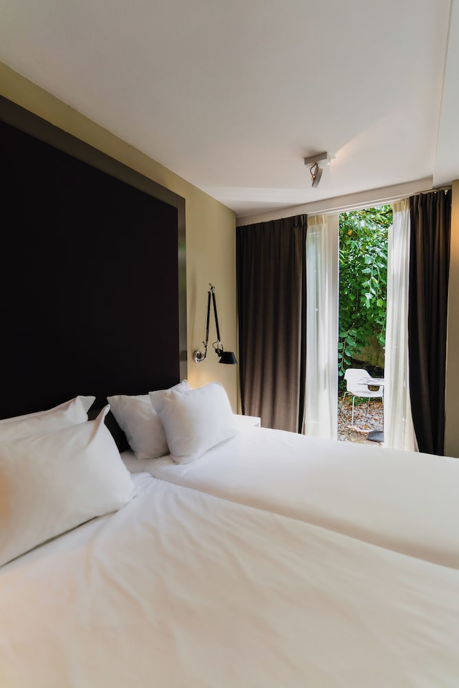 ROOM, QUADRUPLE, ANNEX