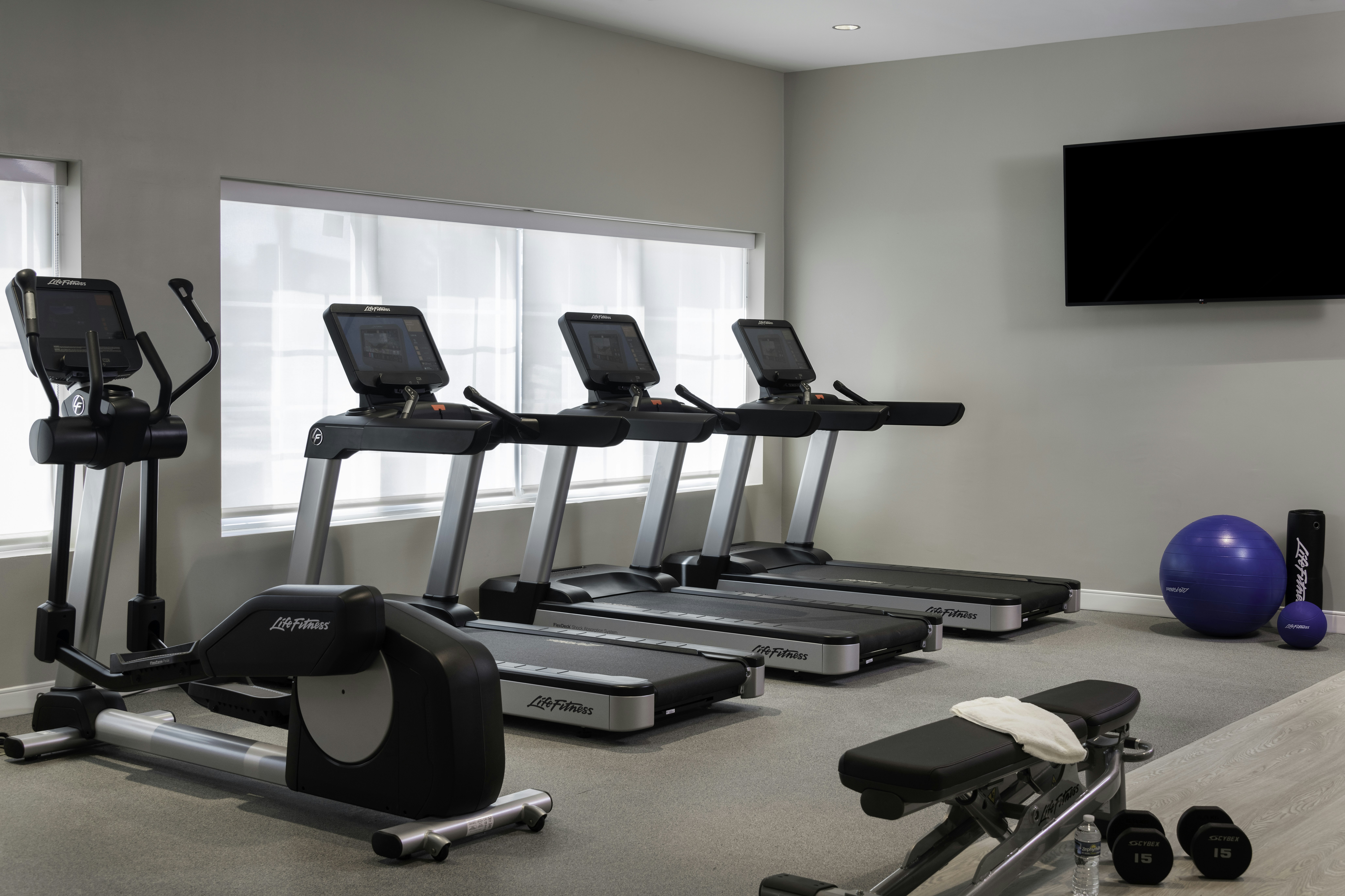 Doubletree Suites By Hilton Naples 24/67