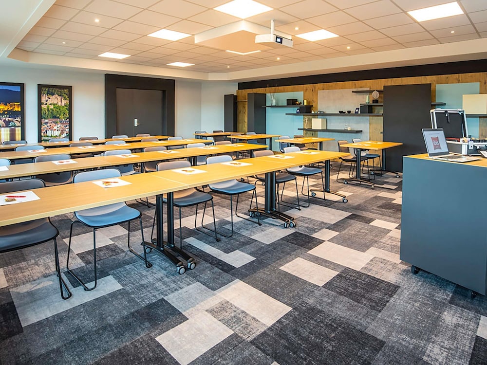 Ibis Heidelberg Hauptbahnhof 64/73