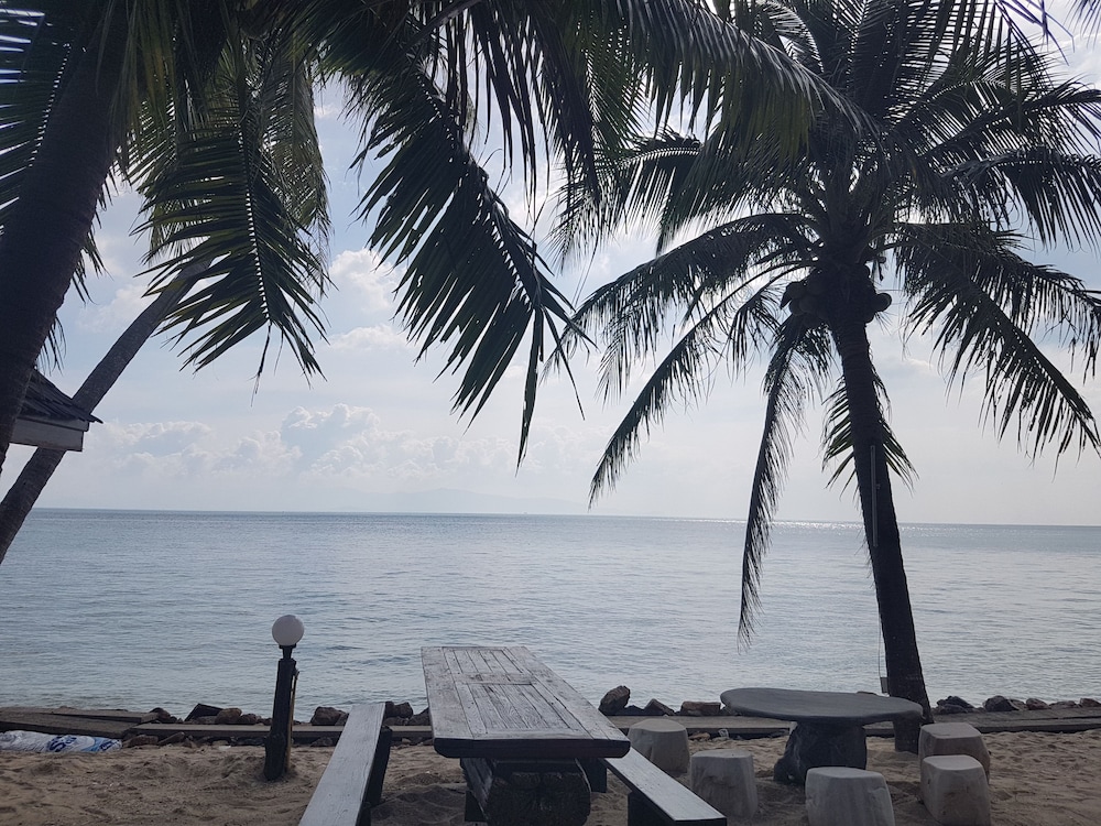 First Villa Beach Resort 60/75