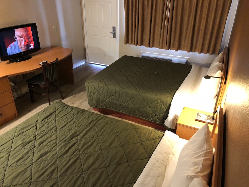 Valley Inn 19/44