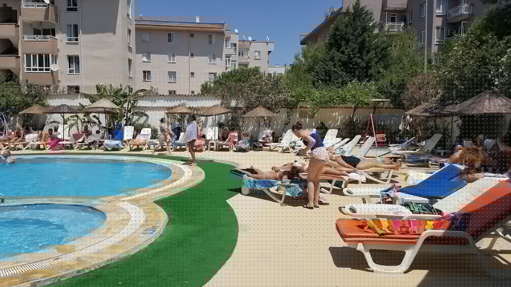 Golden Moon Apart Hotel 6/64