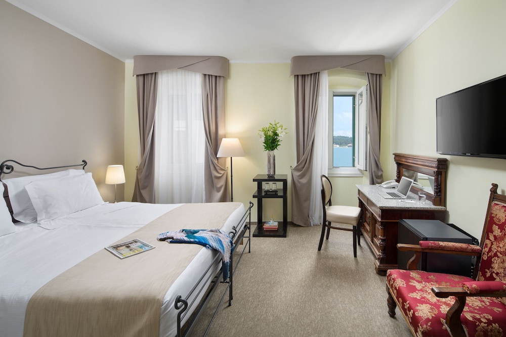 Angelo D Oro Hotel 33/68