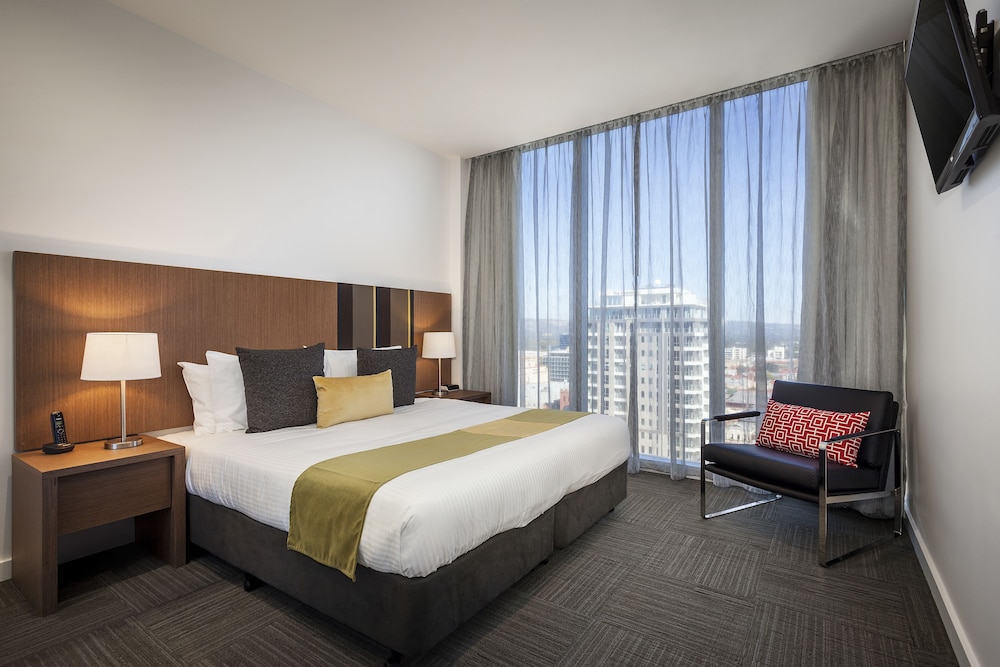2 BEDROOMS, DELUXE, SUITE