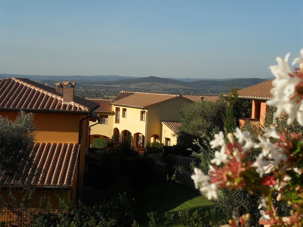 Borgo Etrusco S.P.A. 1/35
