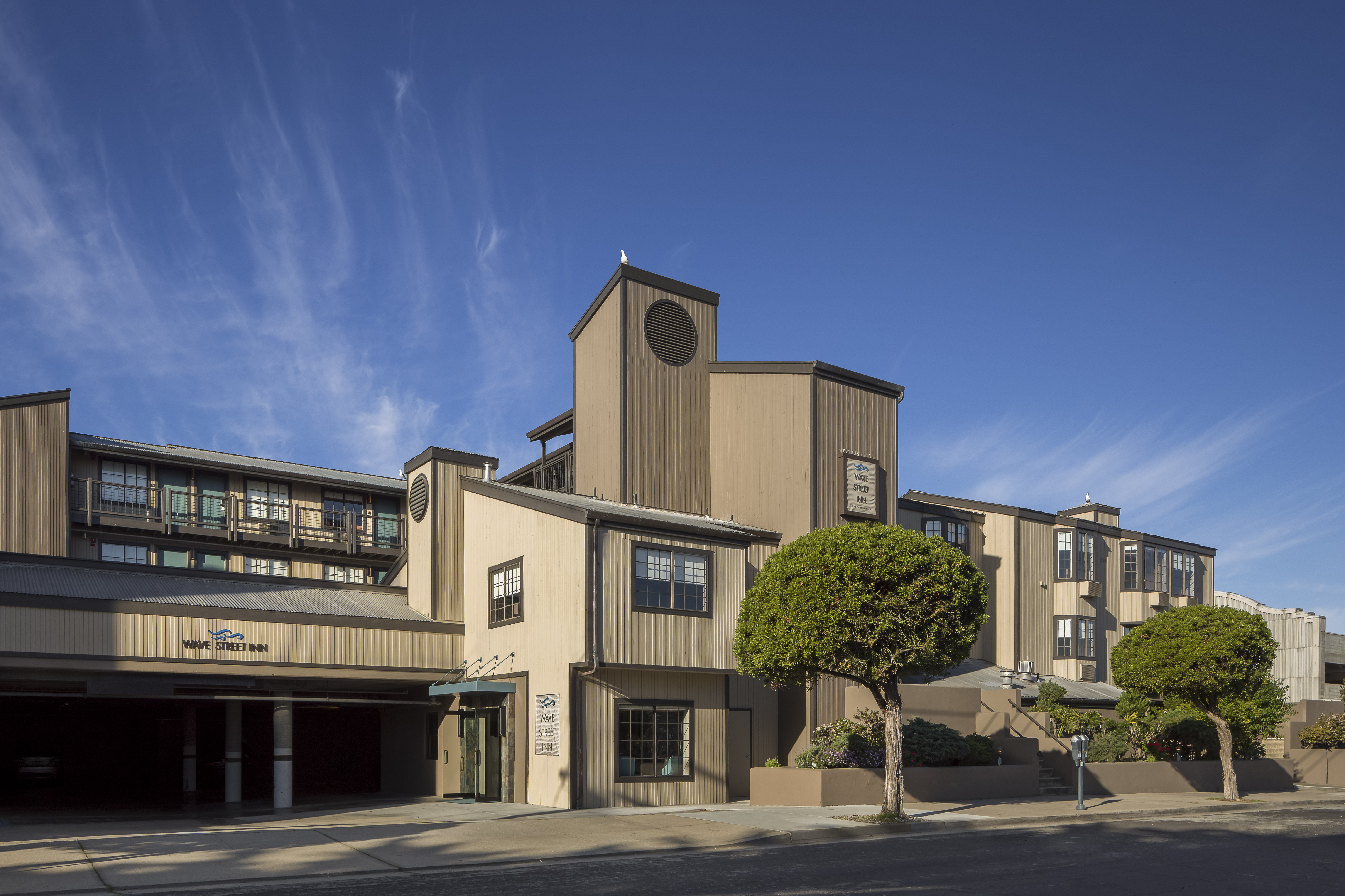 Wave Street Inn 4/41