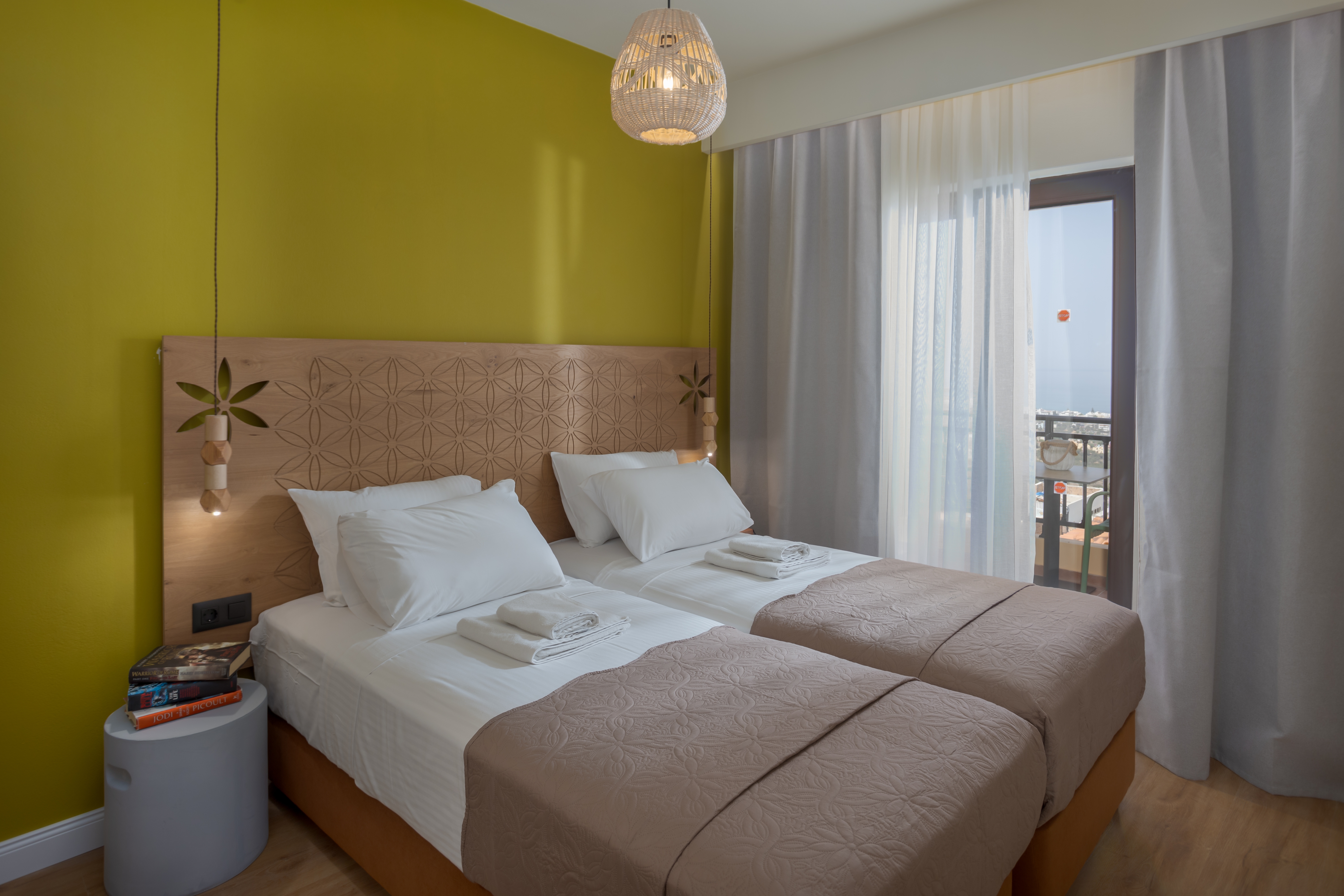 1 BEDROOM, APARTMENT