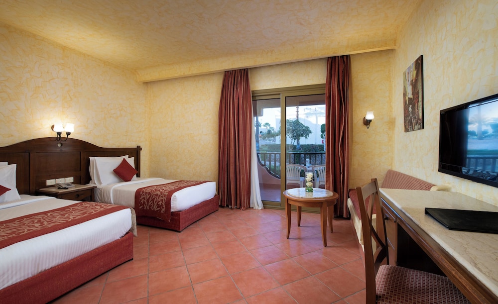 Charmillion Sea Life Resort 29/73
