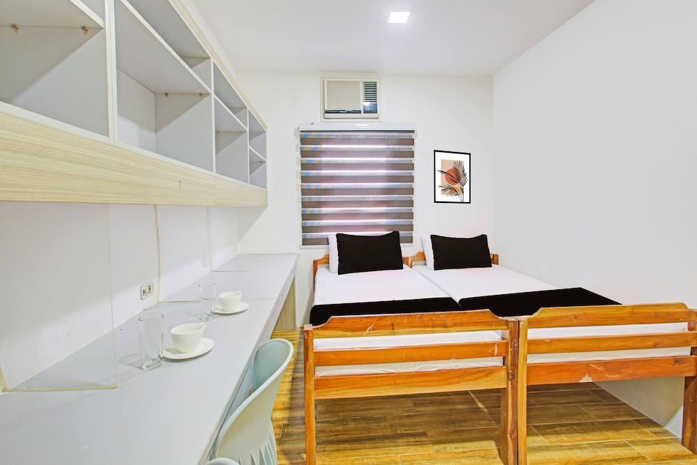Deluxe, Twin Beds