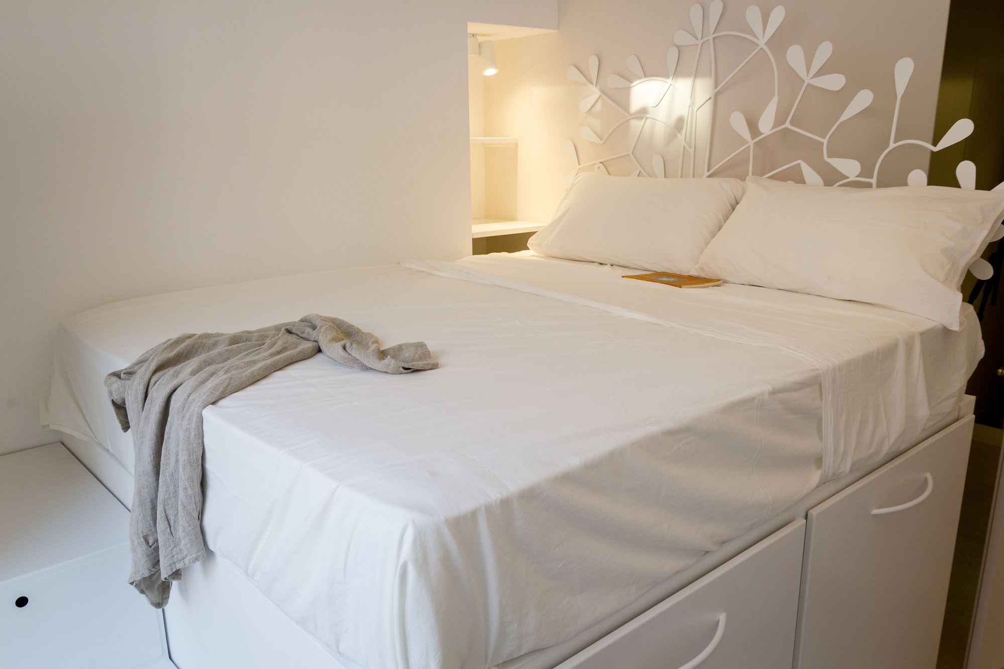 BASIC, DOUBLE BED