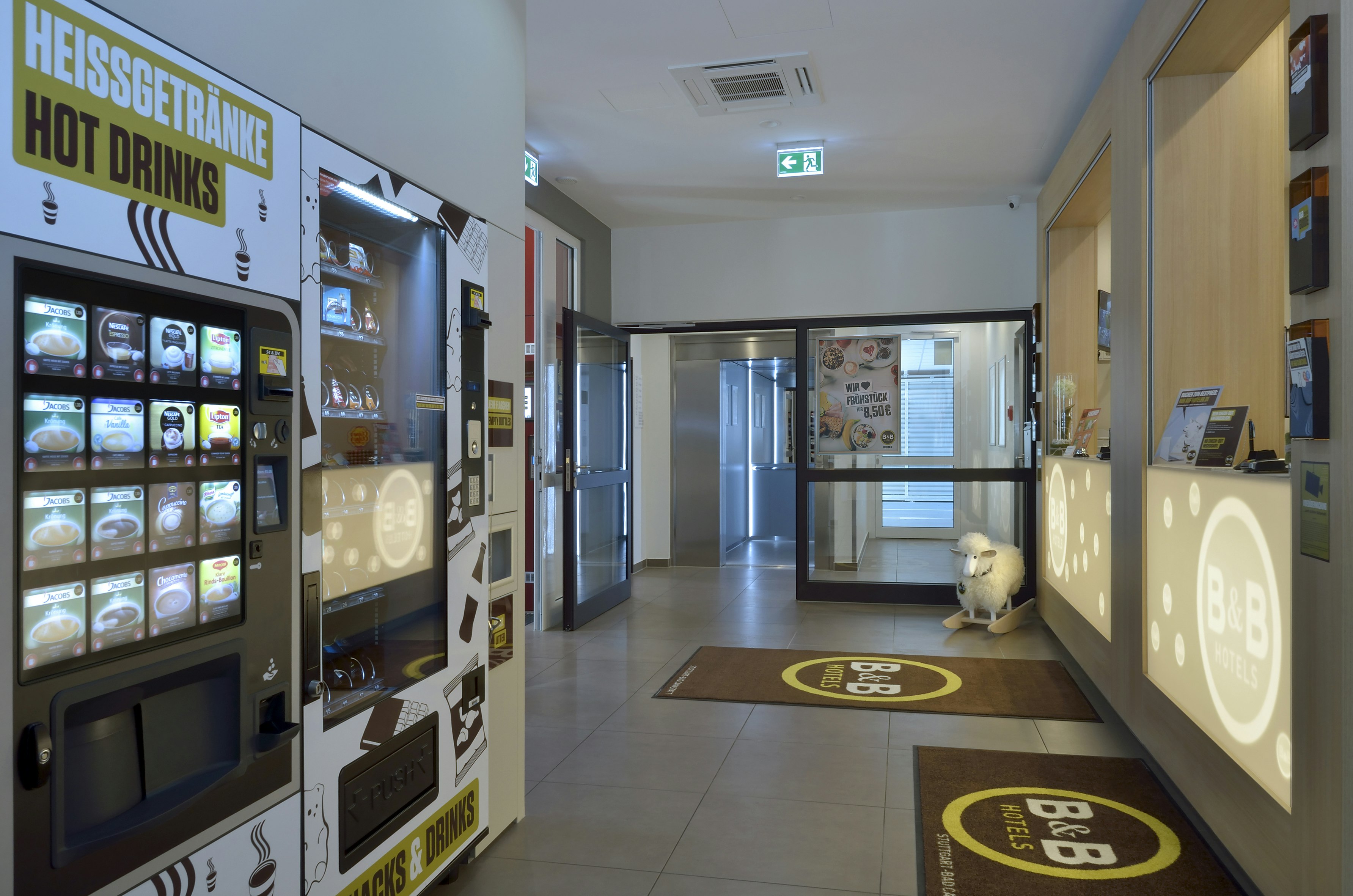 B&B Hotel Stuttgart-Bad Cannstatt 6/18