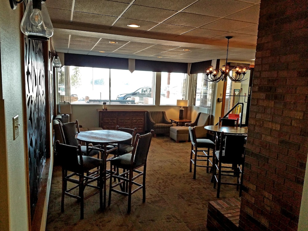 Best Western Plus Concord Inn 53/75