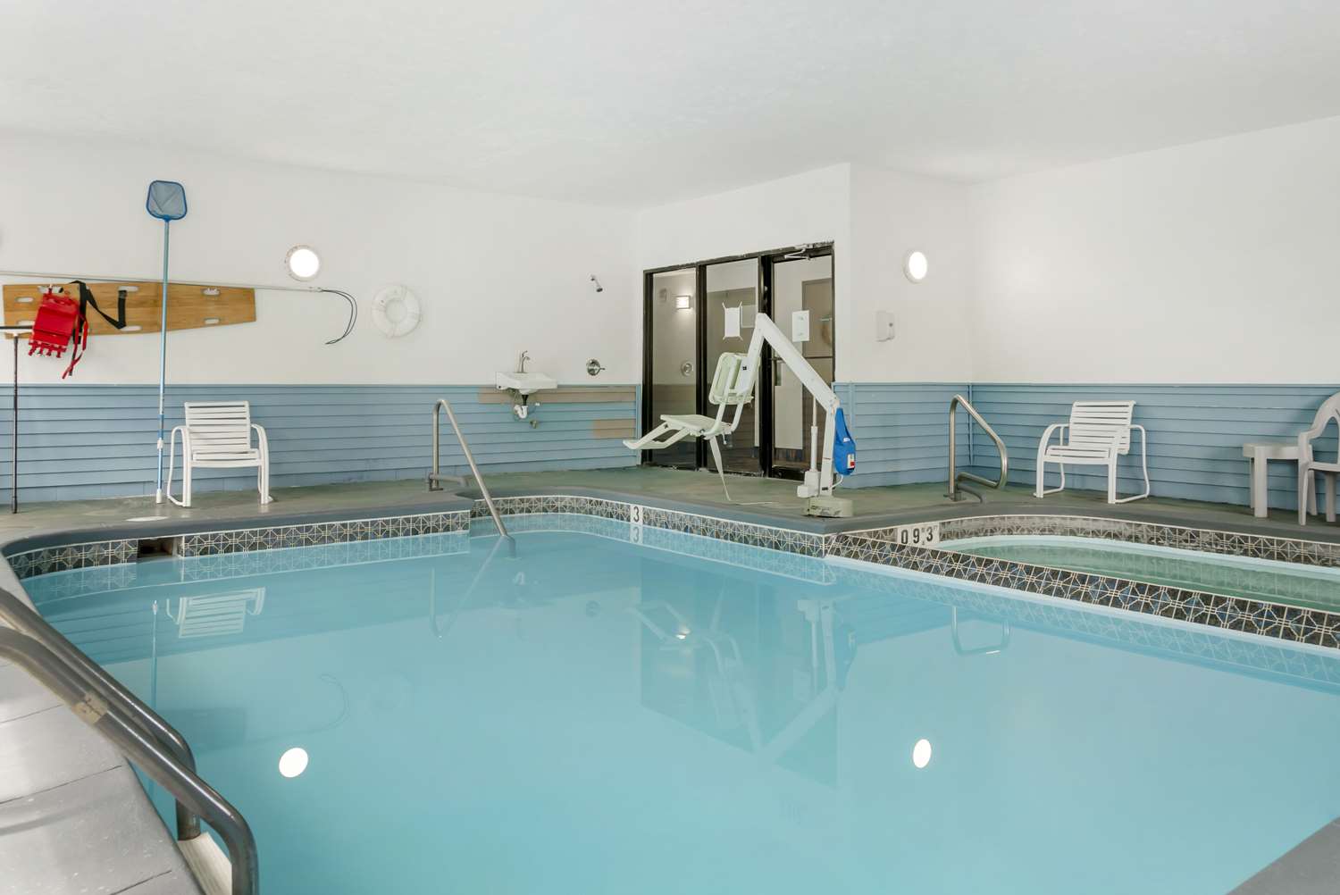 Econo Lodge Traverse City South 21/31