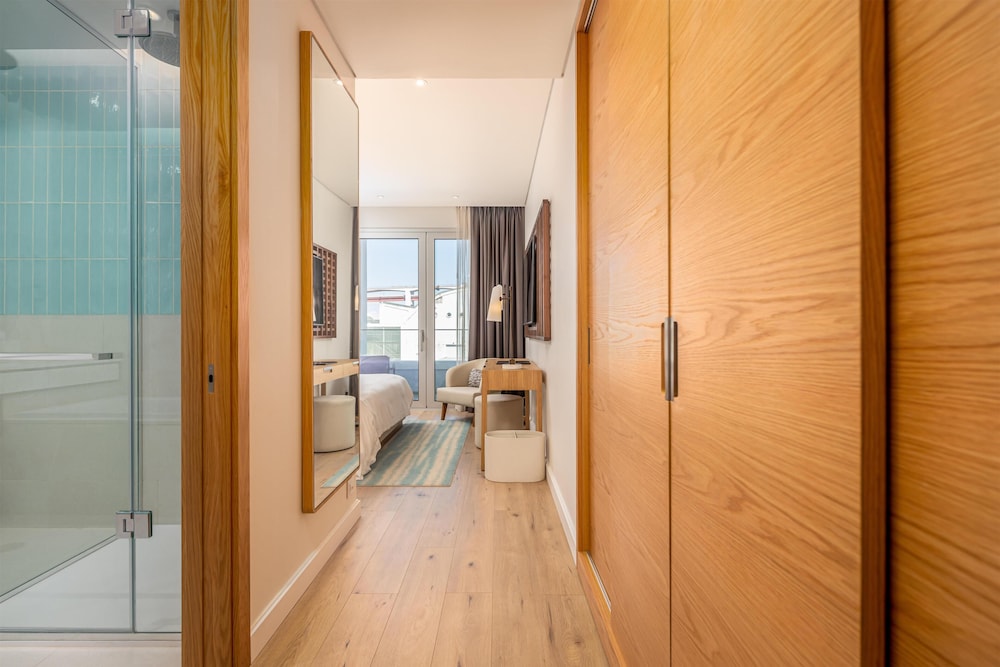 غرفة قياسية بسريرين منفصلين بإطلالة على النهر، Hyatt Regency Lisbon 10/10