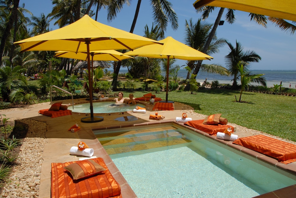 Sarova Whitesands Beach Resort and Spa 40/73
