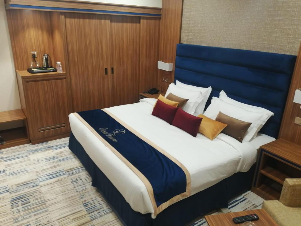 أورينتال ريزيدنس(Oriental Residence) 30/57