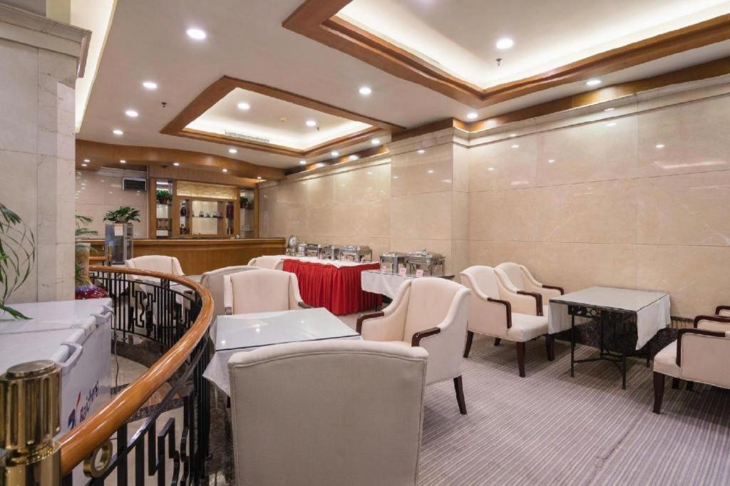 Guangzhou Zhong Hua Hotel 24/32