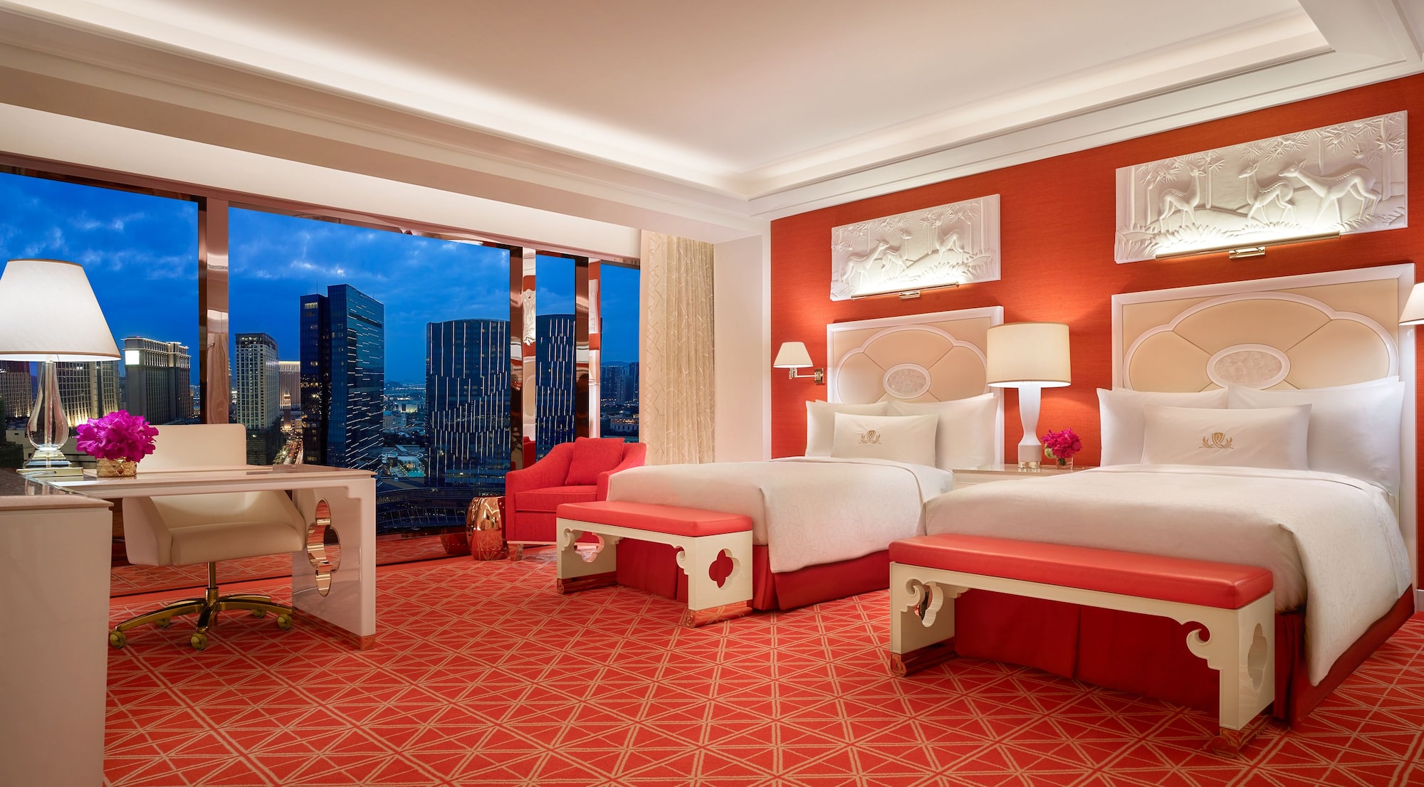 Palace, Twin Beds, Queen Bed