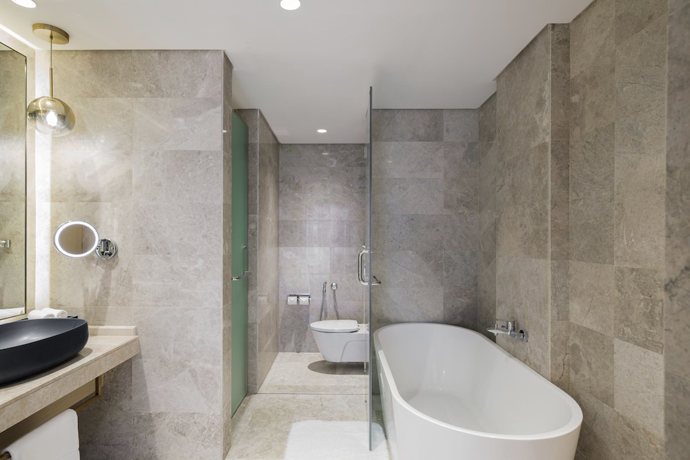 Maani Muscat Hotel & Suites 59/59
