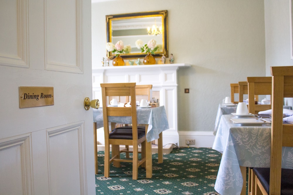 Hazeldene Guest House 29/38